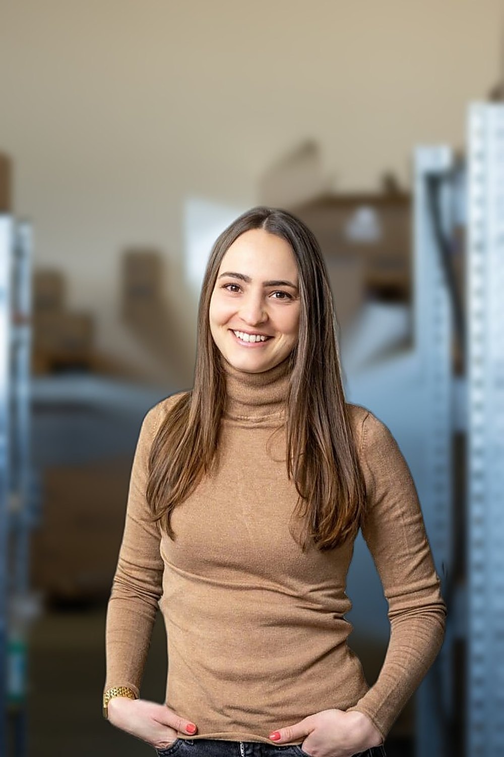 Michèle Messmer, Einkauf und Projekte Laua AG, im Lager in Liestal